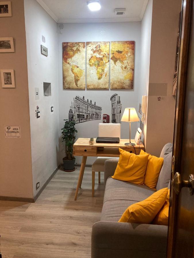 Domus Ferruccio Pensión 2*